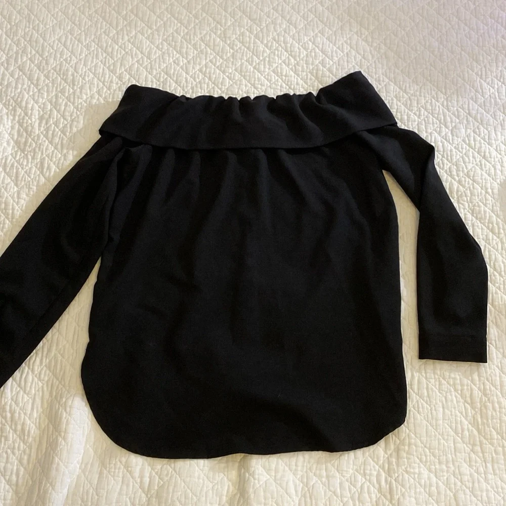 Pleione black button down off the shoulder too Small - Picture 8 of 8